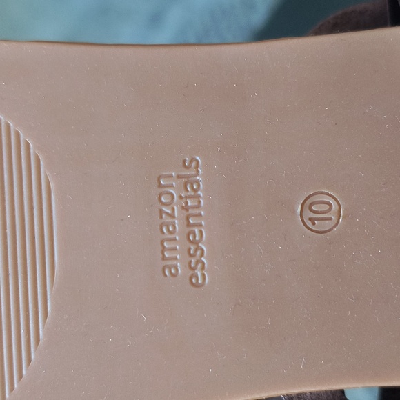 Amazon Essentials Women's - Picture 7 of 7